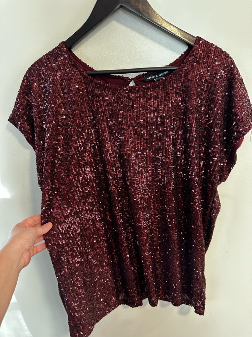 Cable & Gauge Burgundy Sequin Short Sleeve Top Size XL